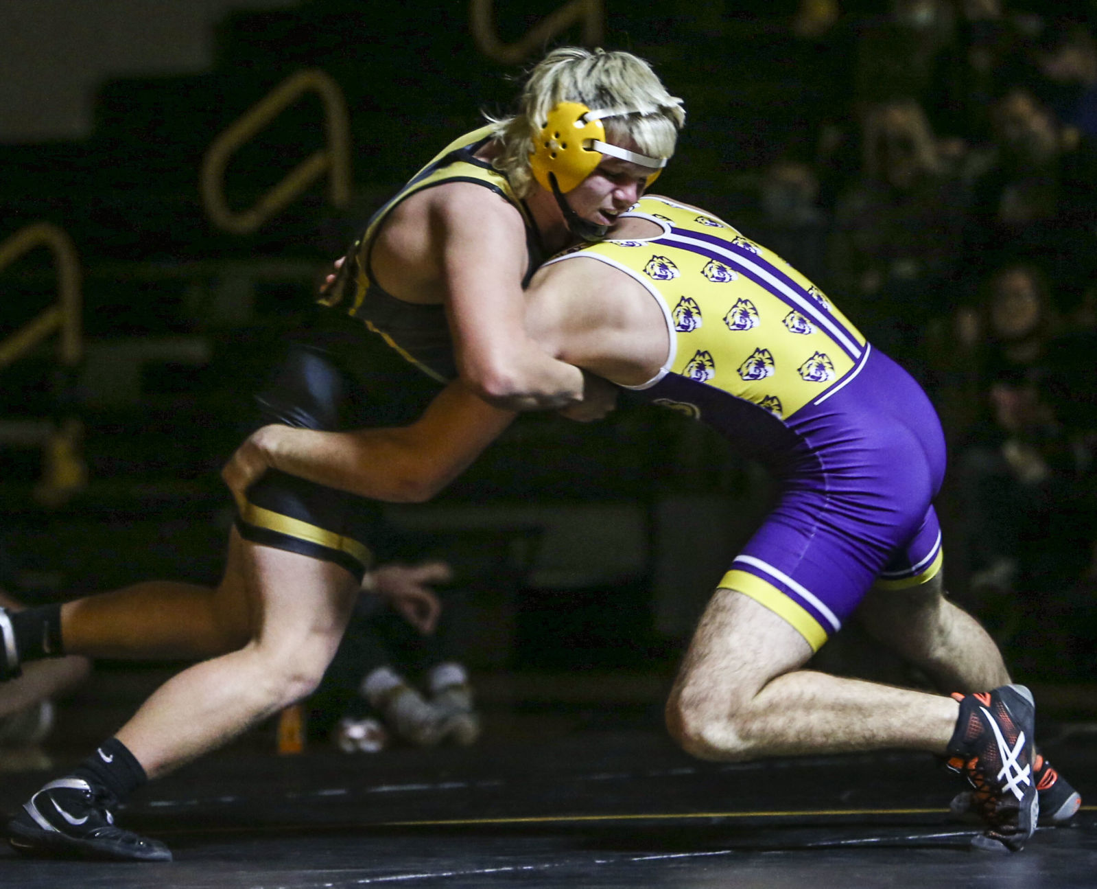 121720-qc-spt-bett wrestling-30.JPG